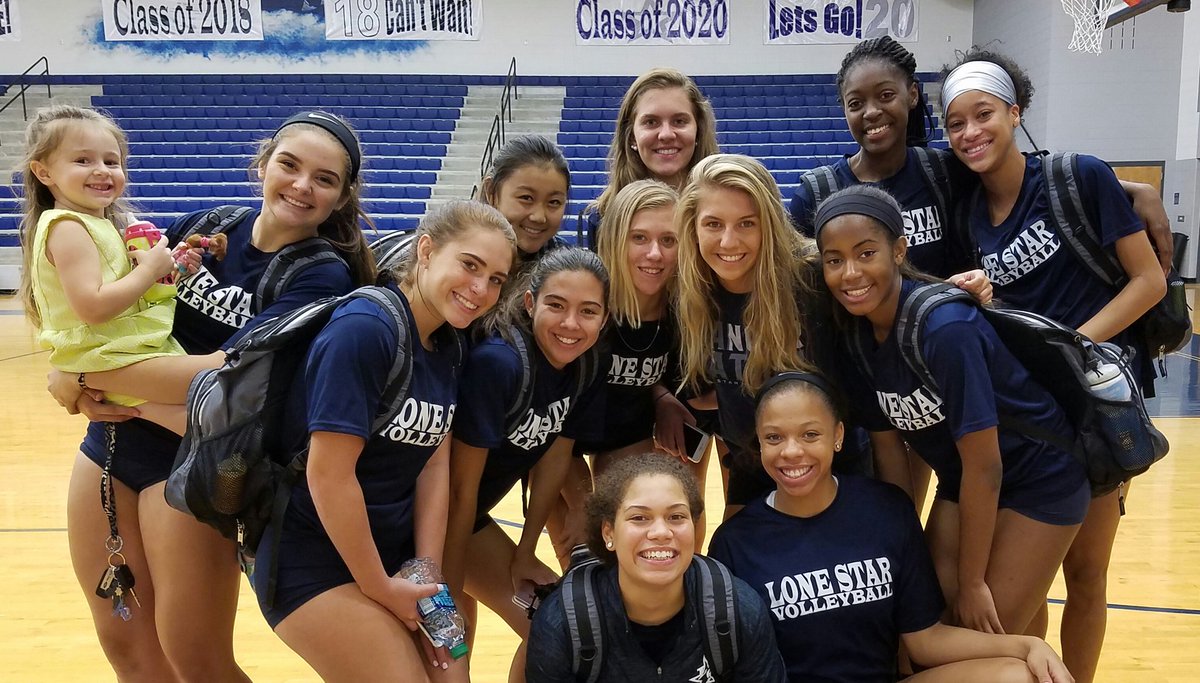 LSHS_Vball's tweet photo. Katie you are going to do some big things in Florida! Remember us when you make it to the Olympics!. Katie we will miss SO much. #team 💪 https://t.co/LUHfA6ET8J