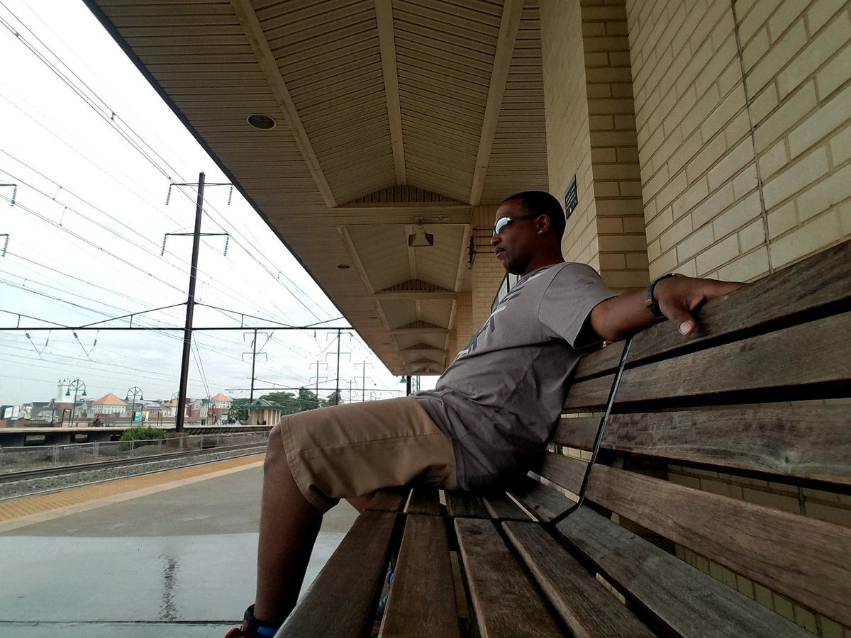 ShinTakuma77's tweet photo. What if I told you, god has a blessing on the next train coming into the station but you need a ticket
#blessed #deb4 #honor https://t.co/NT5vOPHhoR