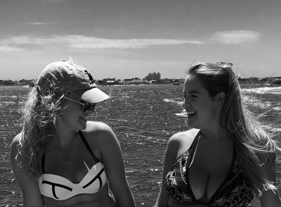 sjonas1225's tweet photo. friends til they die, then ghost friends scaring the sh*t out of all #bafraid #deftheplan #collegesoon #missthemalready😢 https://t.co/0buGyG2Iz2