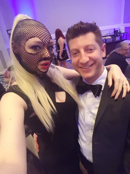 Watch Dave Dixon's leaked NSFW photo on TwXstars