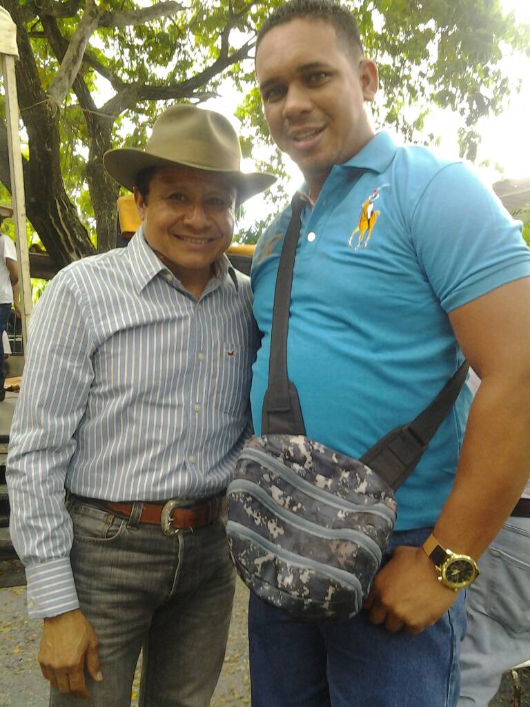 AngelDF25's tweet image. Maestro cruz tenepe