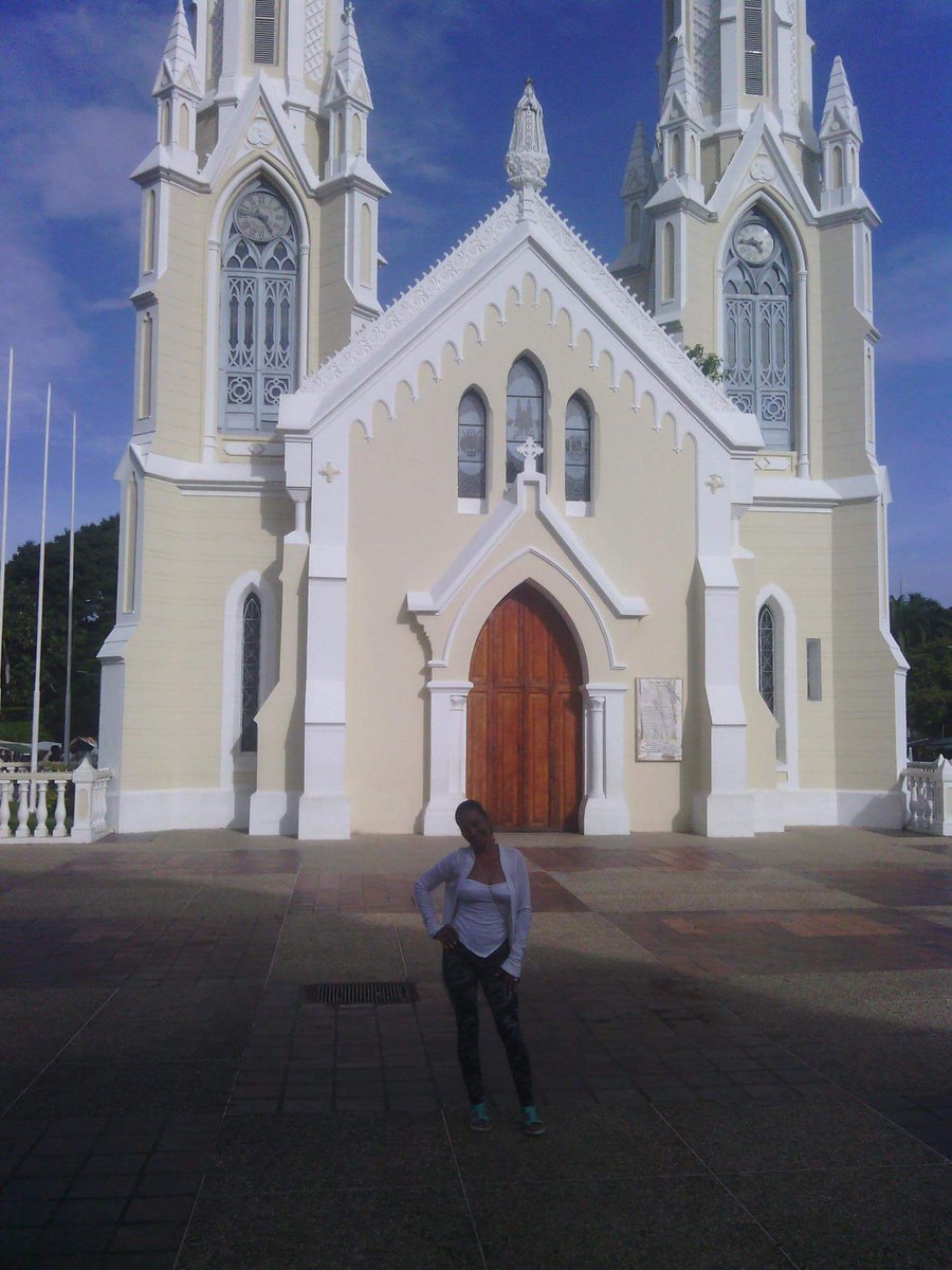 marifer_2602's tweet photo. Iglesia El Valle En Margarita.. Casa De La Virgen Del Valle https://t.co/bDuLskdGpC