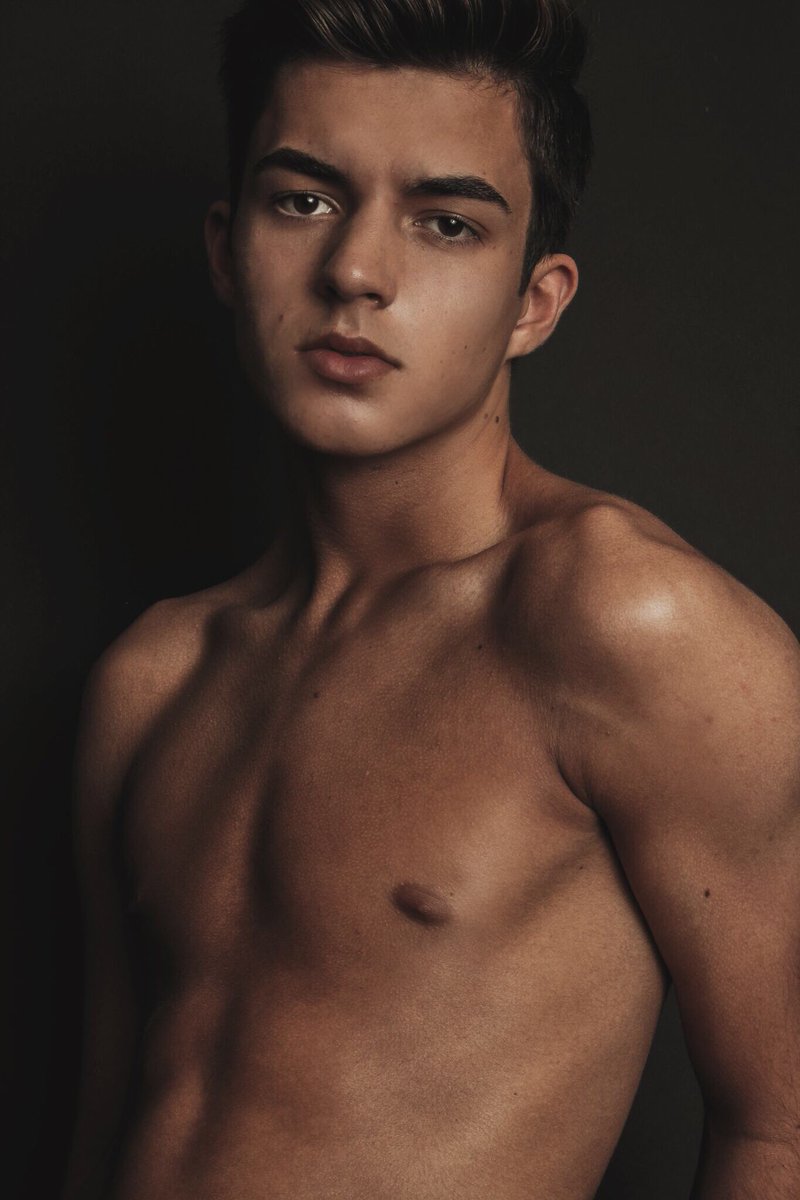 mattmckenley's tweet photo. Just some more pics from my shoot with @LUVGENATION 😊retweet for a follow! https://t.co/7tnB2ZAK0b