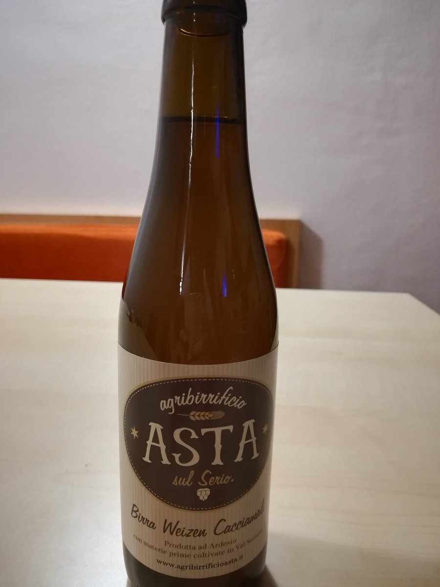 fusi79's tweet photo. Non solo #startup
#birra #artigianale della #valseriana #agribirrificio #asta
#weizen #cacciamali #ardesio
#beer #craftbeer #ilovebeer https://t.co/OSRs4tQLae