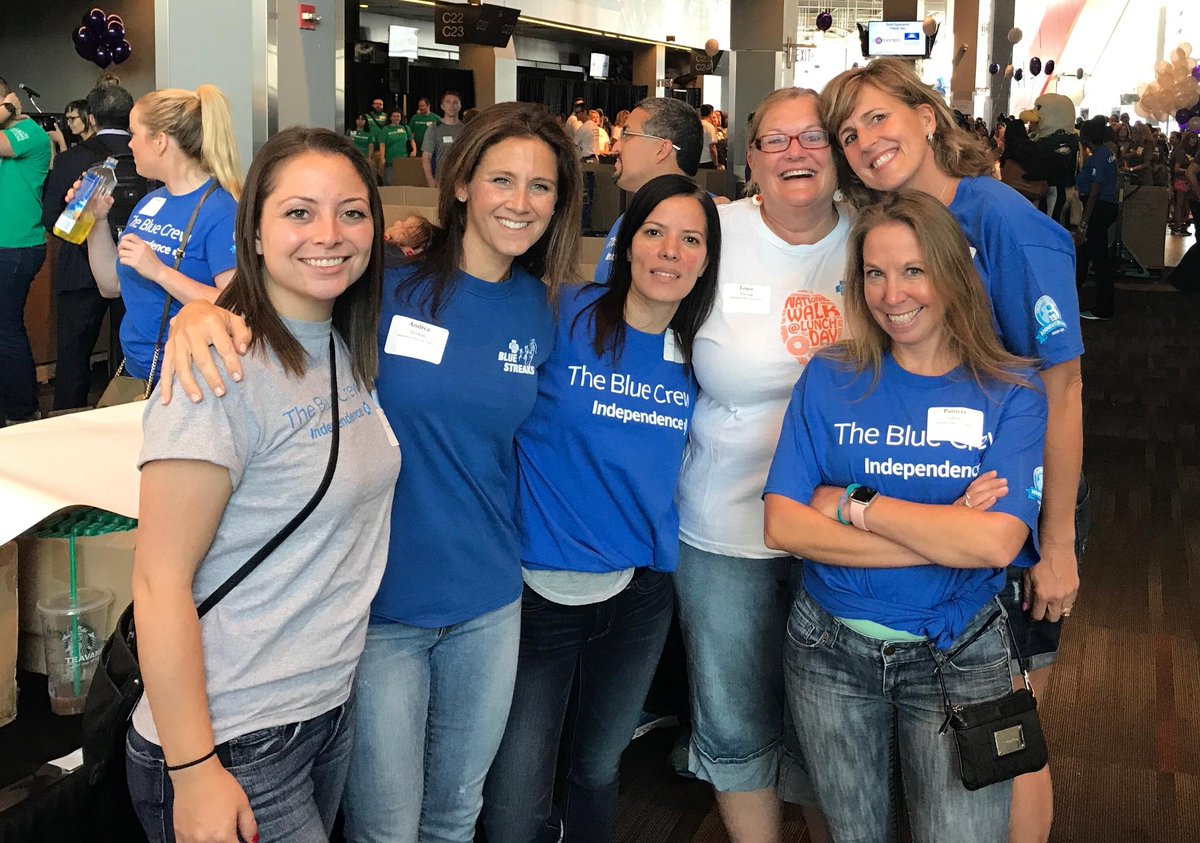 IBX's tweet photo. Making back to school time a little easier for 30,000 kids at @C2CPhiladelphia & @PhillySJUnited's #BackpackAThon2017! 💙✏️📓📚 #IBXBlueCrew https://t.co/xgnVKHbsaj