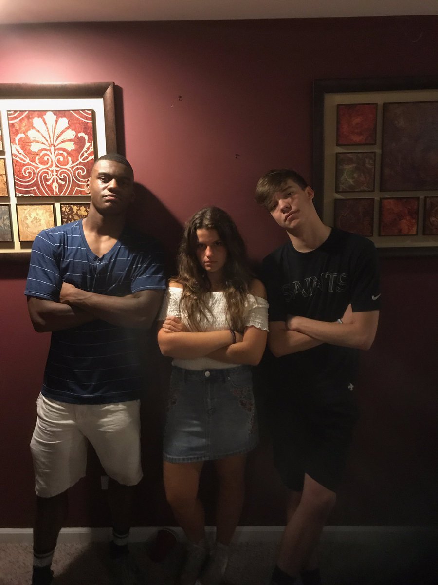 skstein's tweet photo. HAPPY BIRTHDAY DOUG! Hope you had a great day miss you lots 🎉😊 @doughowardd https://t.co/Duces5l8Vk