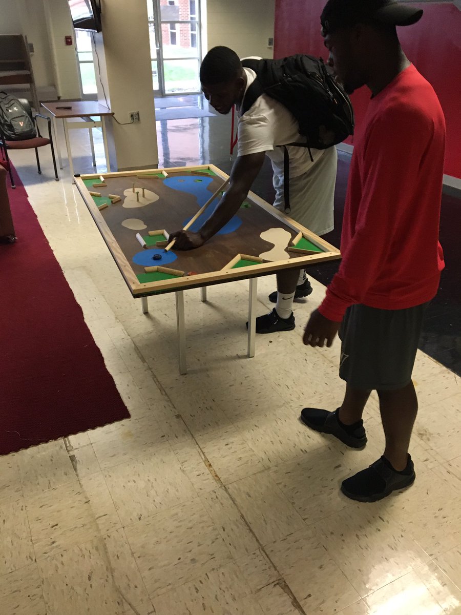 klaykoester's tweet photo. How many schools in the country can say they have 18 hole golf course in their football office? @UVaWise_FB #TPCWise #TableGolf @UVaWiseCavs https://t.co/6hH7wAAn6k