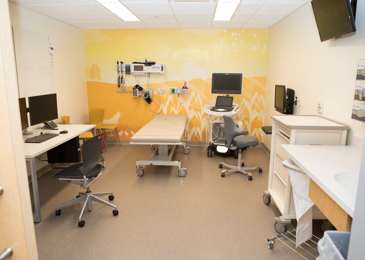UIchildrens's tweet photo. Our newly renovated Pediatric Specialty Clinic (PSC) opened today! For details, and to find your way, visit https://t.co/3htvH5Ax0t. https://t.co/SXvCc7bgMG