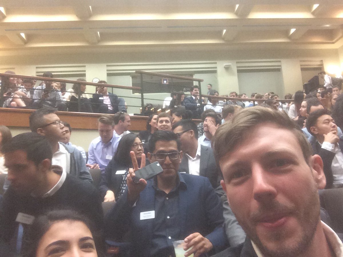 BrettAustinCoop's tweet photo. #haasmba2019 welcome to Haas class of '19! https://t.co/8oDnf5HkIV