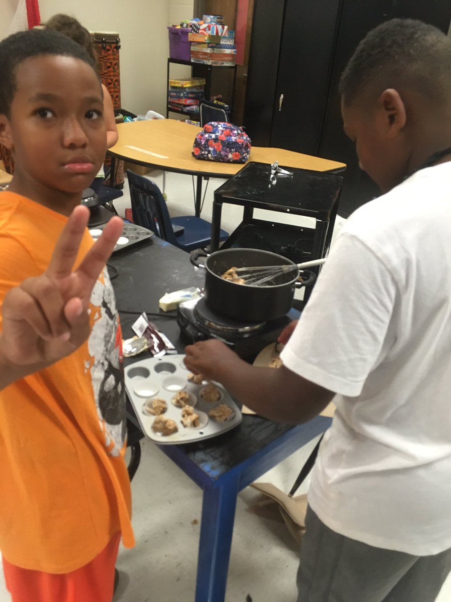 CoachValentine0's tweet image. First day of of EZK with our 3rd-5th graders went great can't wait for the rest of the semester!! @SteamyBakerBear @bakerelembears