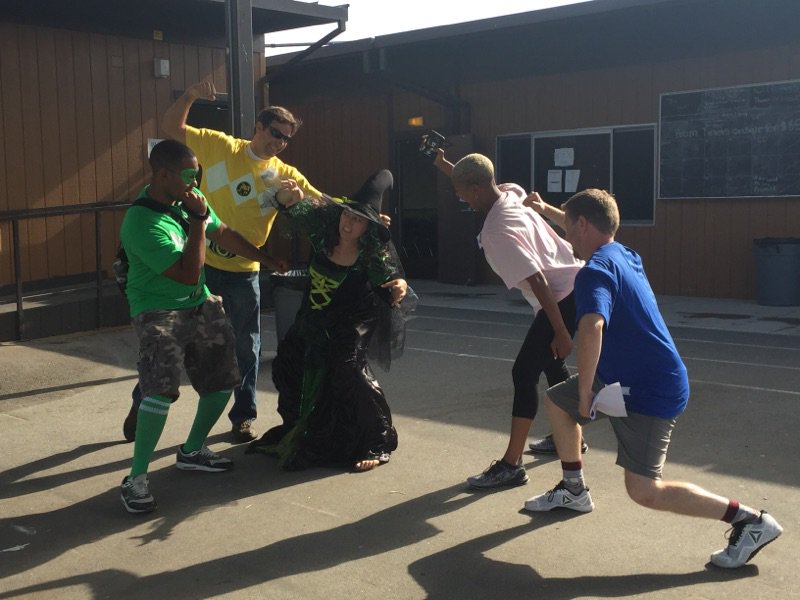 wearedavincix's tweet photo. When @dvschools #entryevent challenges get a little extra. #dvpd #dvxpd #doingthingsdifferently #professionaldevelopment https://t.co/chmpRPqCs7