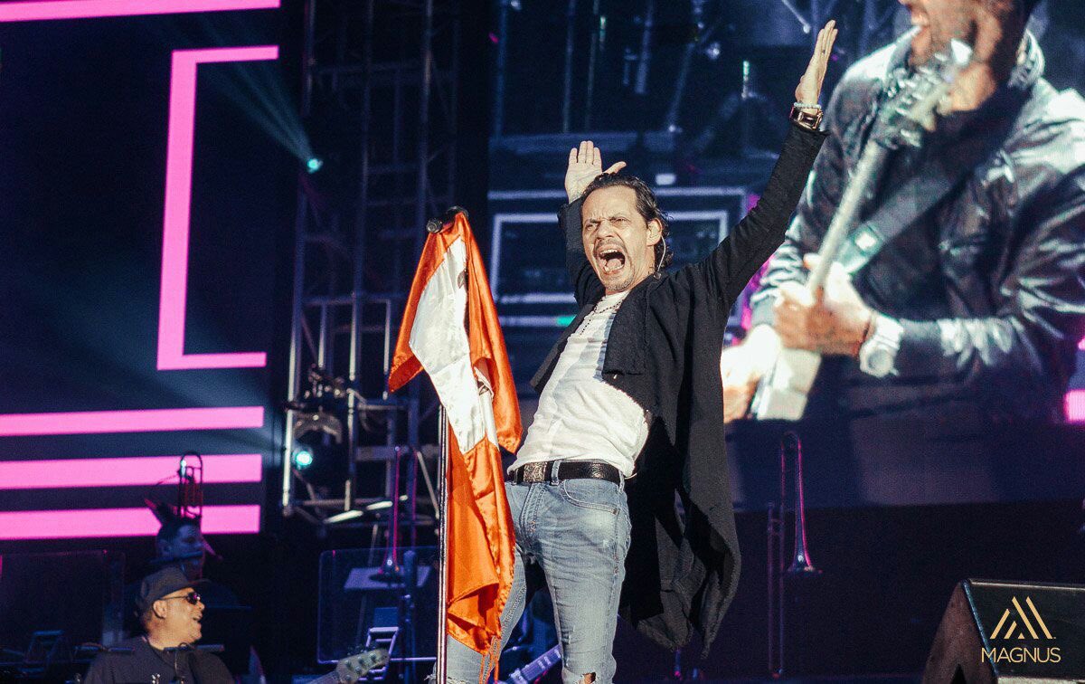 MarcAnthonyArg's tweet photo. Excelente foto del rey @MarcAnthony en su concierto #Lima #Perรบ #tour2017 #fanslove #palabrasdelalma_fc #marcanthony #unido2 https://t.co/tawkWNUfSo