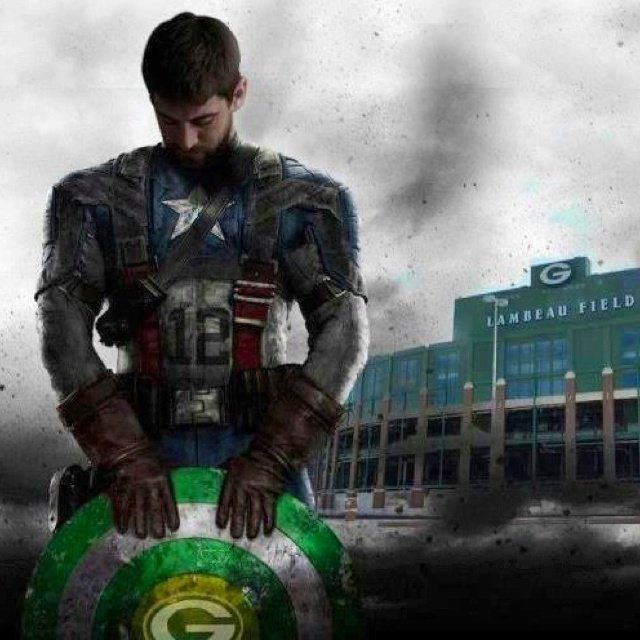 purk4u's tweet photo. It's time for Fantasy Football!  #CaptainRodgers &amp; #IronManning https://t.co/hNcN5pQQfW