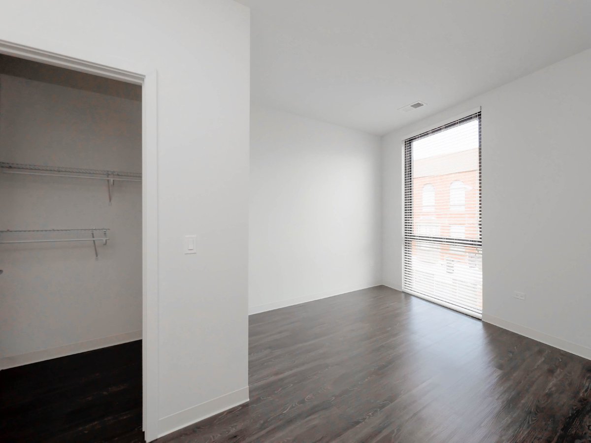"I am a blank slate, therefore I can be whatever you want." Now leasing Urban Luxury! linktchicago.com
#MondayMotivation #chicagoapt