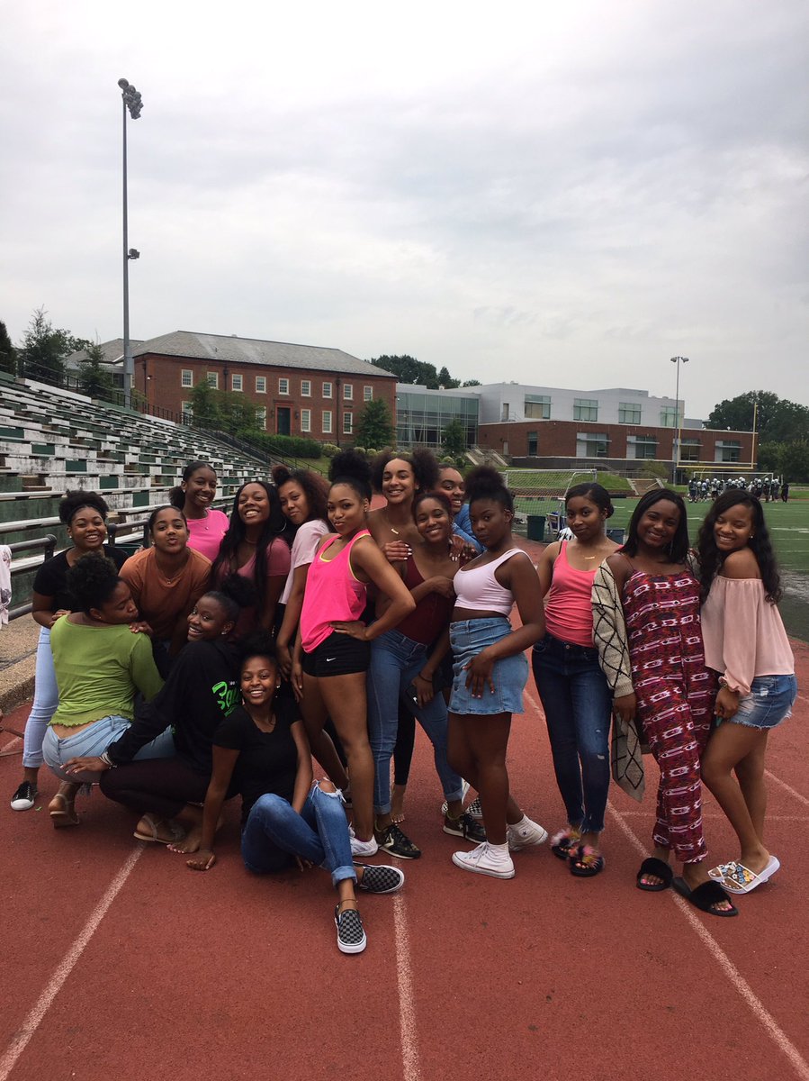WHS_TigersCheer's tweet photo. Hay Jammi ✨🐯💫 We're going to stay strong for you!!!!!!!!!!!!!!!💚👼🏼 We love you!!!!!💓💕💓💚✨ https://t.co/P7cwMRDOhY