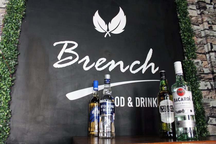 Brenchfyd's tweet photo. Ven a Brench este #FelizLunes y prueba uno de nuestros #Drinks https://t.co/Xvz8HQD7tn