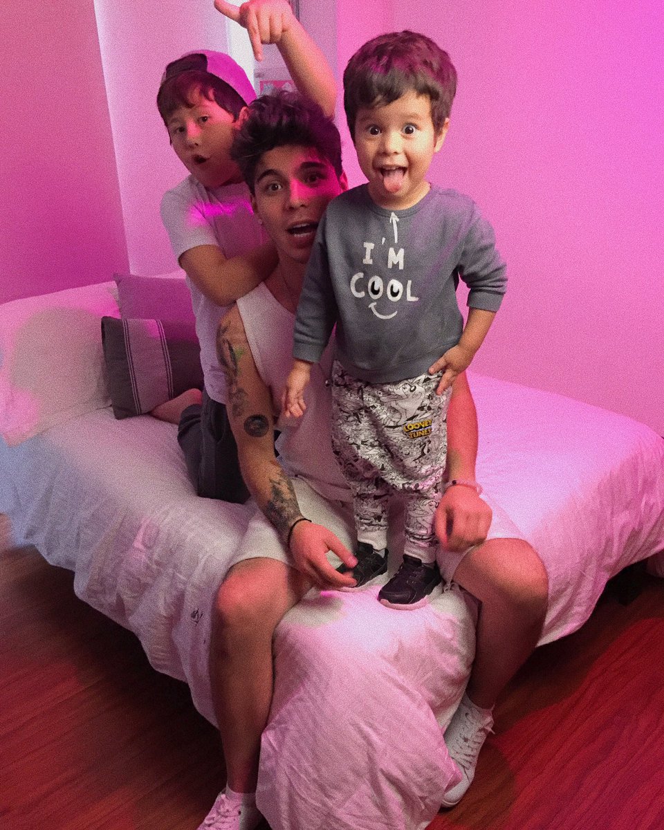 villalobossebas's tweet photo. villalobros https://t.co/62CIb41rbI