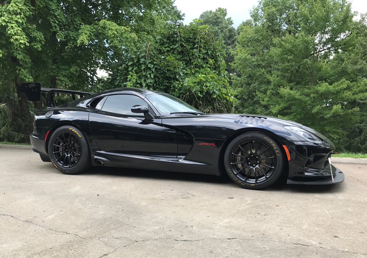 ForgelineWheels's tweet photo. Is this #ACRextreme enough for you? Luke’s #Dodge #Viper looks edgy on #Forgeline #monoblock #GTD1Viper wheels! https://t.co/Zbdi6sG95f https://t.co/nB1490ptTh
