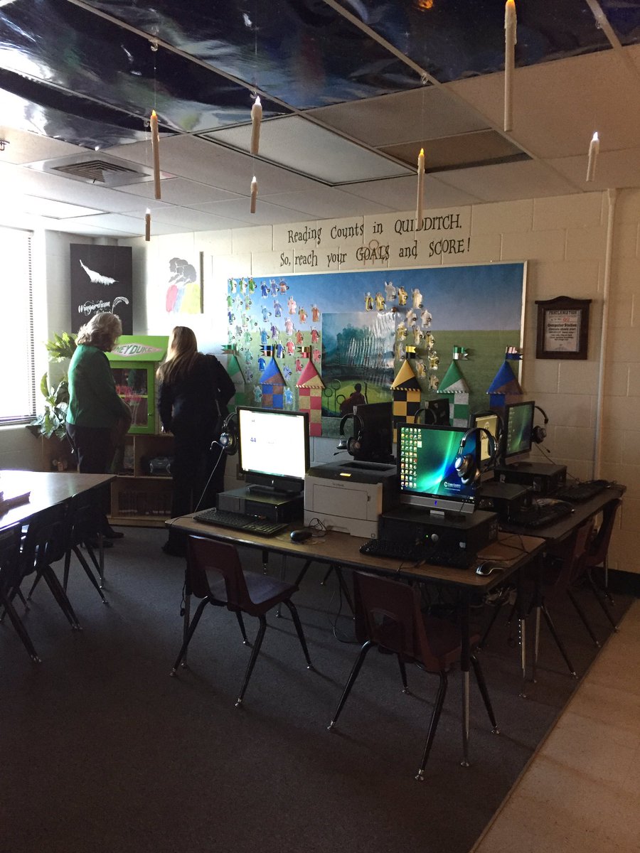 CCSDREAD180's tweet photo. More of Professor O's class at Brumby. https://t.co/Vt8n8lIvoI