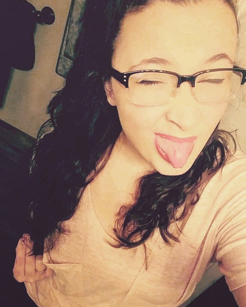 Shianne Marie Rubey (Strong_Talk) Twitter