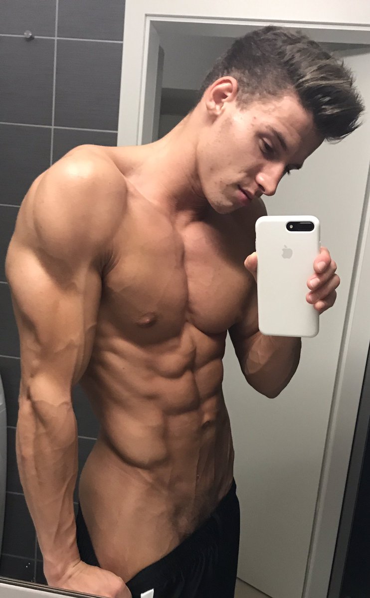 martin_rogers_o's tweet photo. Good night, see you soon on @Flirt4Free 💋💋💋😴😴😴@GCantizaniz @belamionline @PornstarsGays @Belamichat @belamifanatic https://t.co/29otQiN3Xb