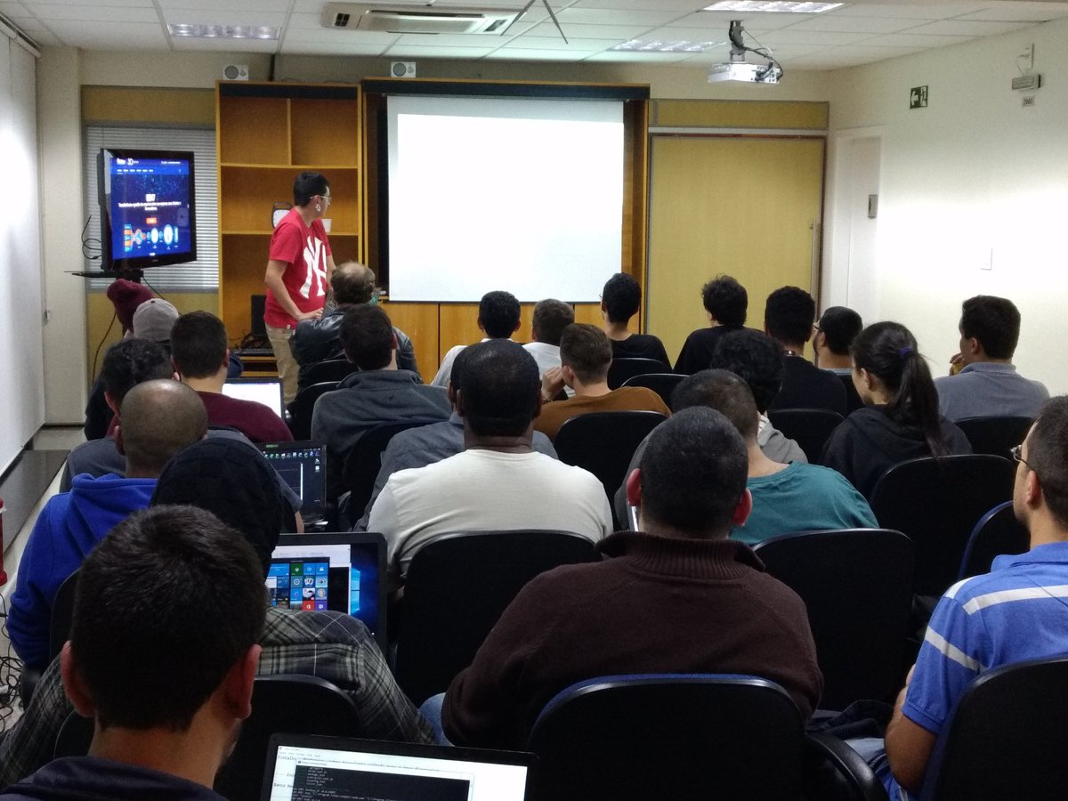 beneditobatista's tweet photo. Mini Curso de PWA no #html5studgroup do @GDGSaoPaulo na @7COMm https://t.co/oitW5mHSKM