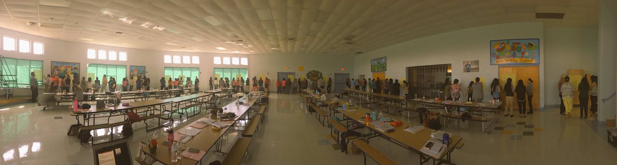 esc1bilingual's tweet photo. All elementary #bilingual teachers from #ProgresoISD participated today in our #shelteredinstruction training! #superengaged #readyfor1718 https://t.co/wt1r9m7qEz