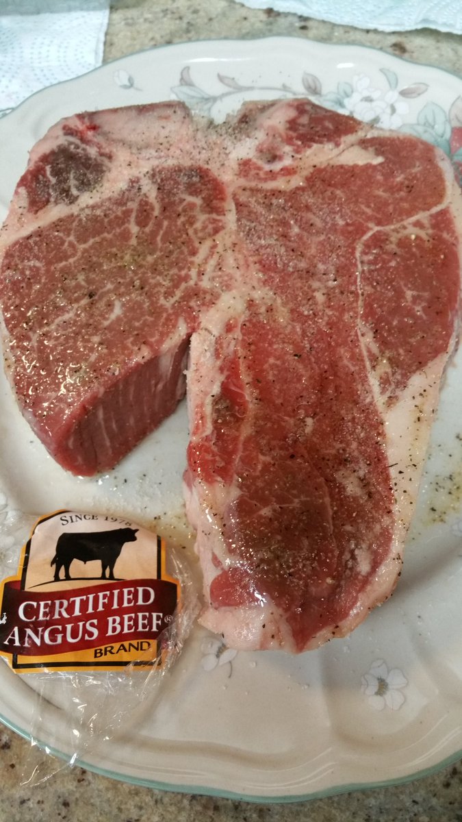 SteveGaithers's tweet photo. #beefitswhatfordinner https://t.co/YQPaWSA8x8