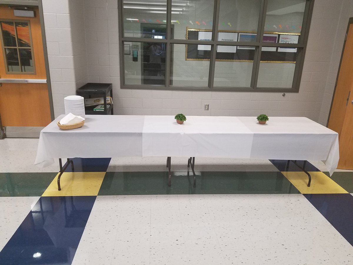 ryan_streetman's tweet photo. Ready for our wonderful staff @cashion_comets to return tomorrow. #CreateSomethingWonderful #thebestisyettocome #workingtogetherissuccess https://t.co/c1koRSFId0