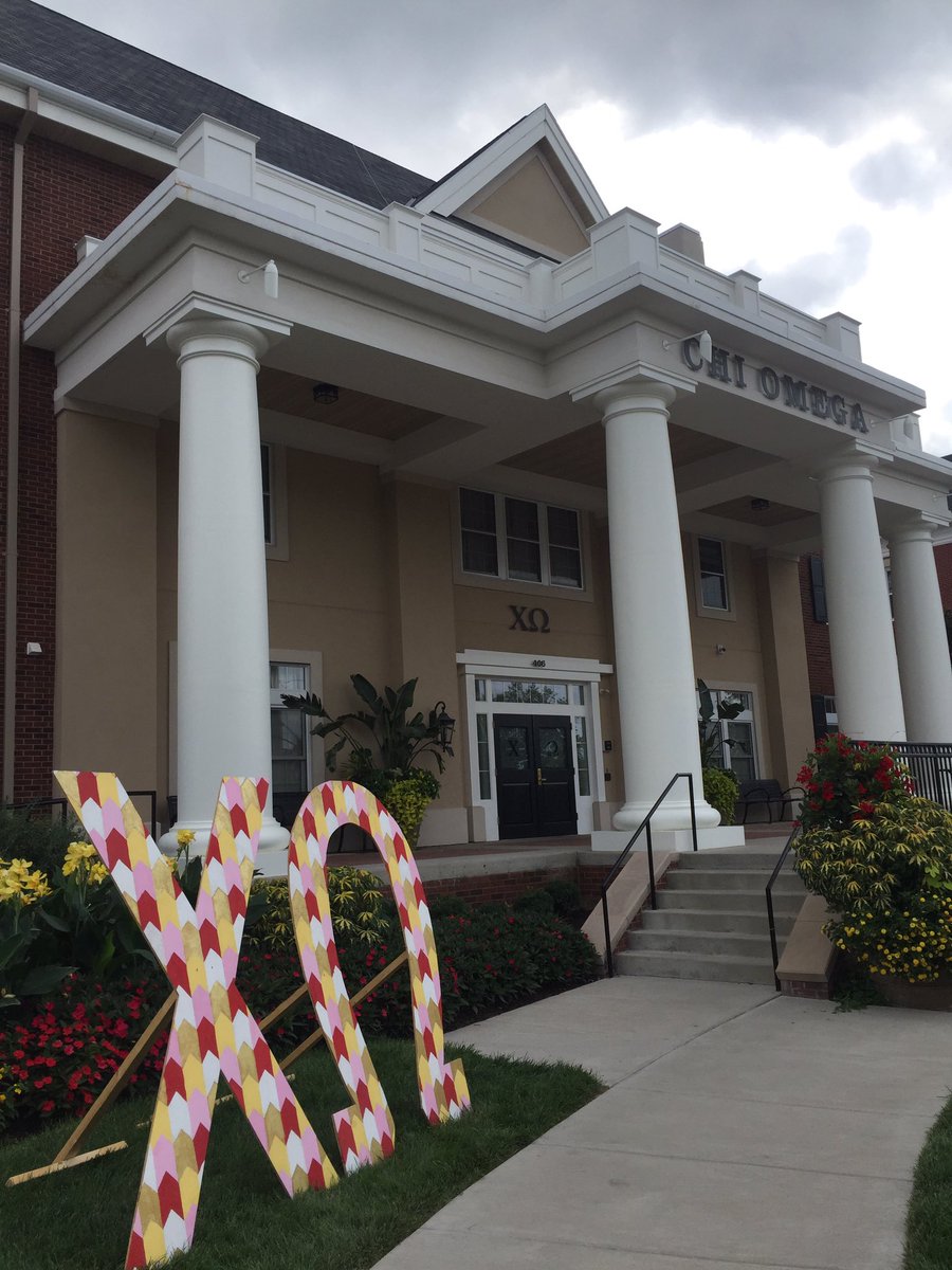 MUfeelin22's tweet photo. Open House Day 1 is over!! So proud of our girls!! #MIZPHA17 https://t.co/kqVx8e3viv