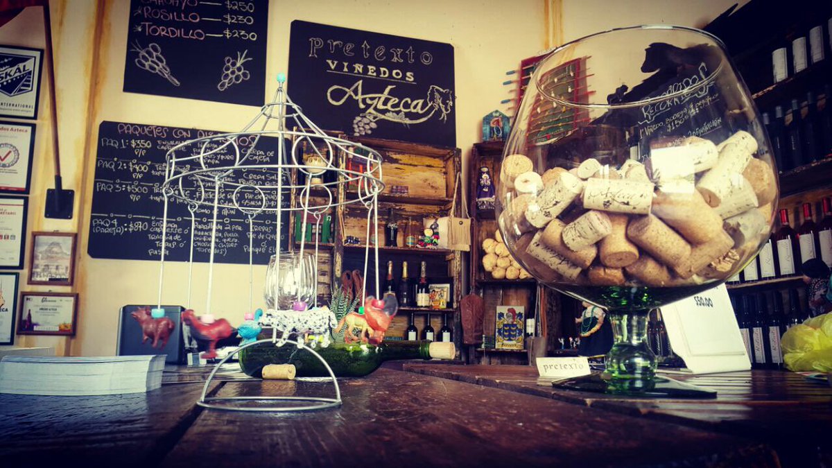 Verano con "V" de Vendimia. Ya falta poco para nuestra Vendimia. Aún puedes reservar. #VińedosAzteca.