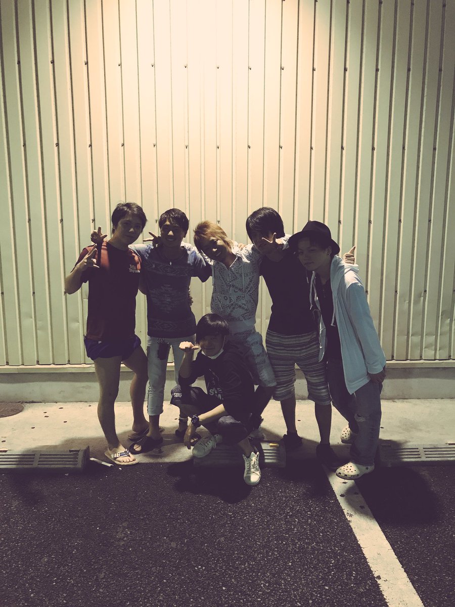 ayumu150305's tweet photo. 海の誕生日会楽し過ぎたーーー!
#八重原民
#HOME8 https://t.co/rBBsLaKeNH