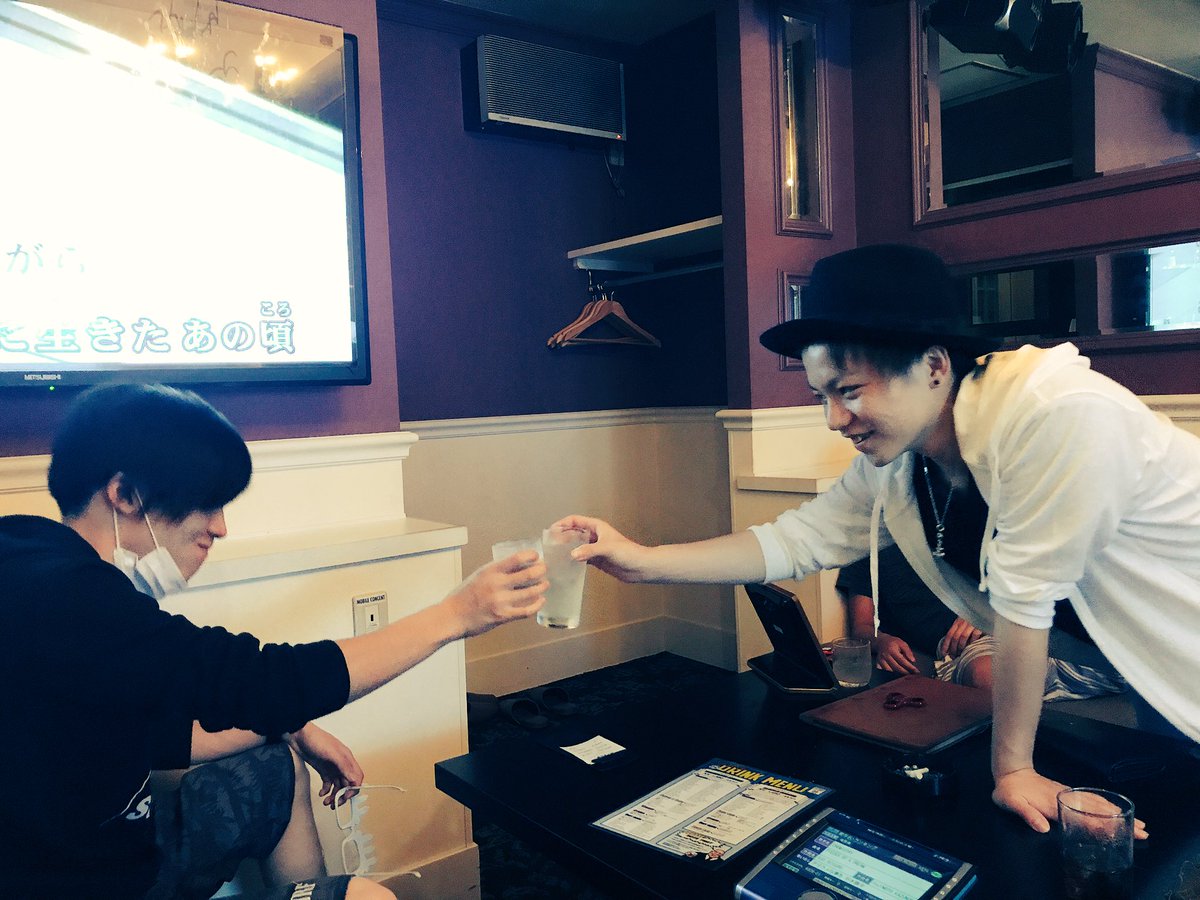 ayumu150305's tweet photo. 海の誕生日会楽し過ぎたーーー!
#八重原民
#HOME8 https://t.co/rBBsLaKeNH