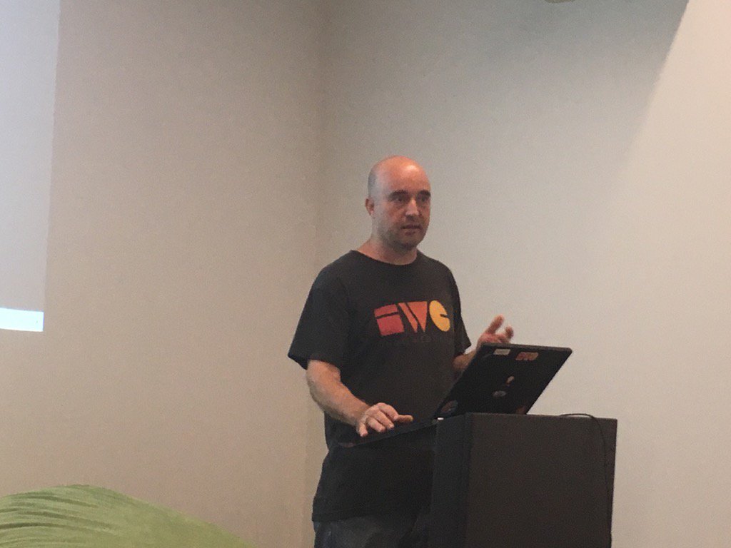 Photo of Tom Brown presenting on Building the IndieWeb at the EFF Meetup in Austin, Texas
