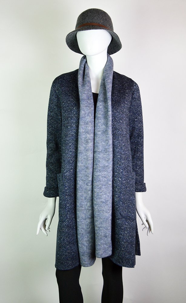 sandylewSeattle's tweet photo. cuddly coat alert!! yummy texture ~ perfect style from staples! so much fun! #fashionista #ootd #staples #sandylew #seattlefashion https://t.co/fV3W1Vh4GQ