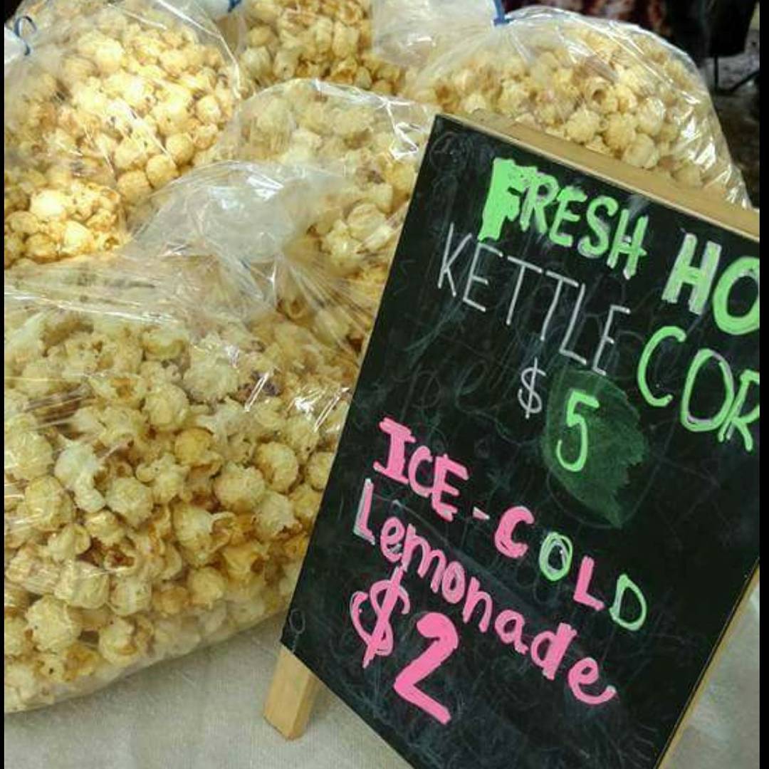 HburgMarket's tweet image. Featured Vendor of the Week: Eric and Christy Tate of Downtown Kettle Corn. They sell fresh Kettle Corn and fresh press lemonade!