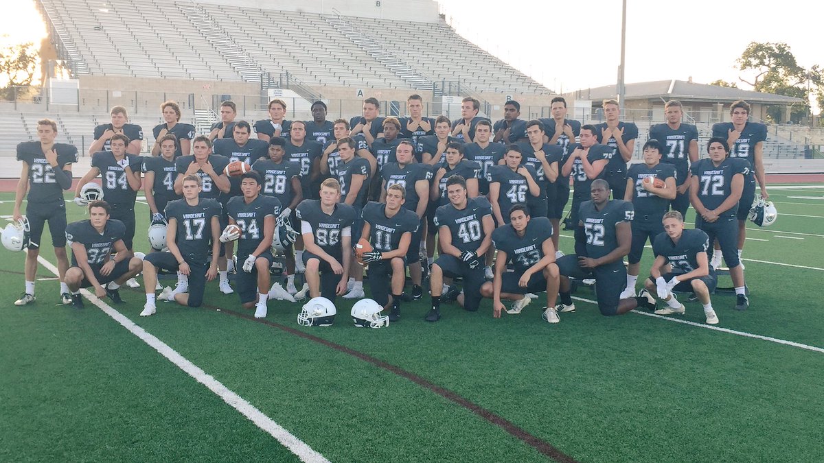 VHSFootball's tweet photo. Great group of young men. Class of '18 Can't wait for the season. https://t.co/H1MLKC4Z11