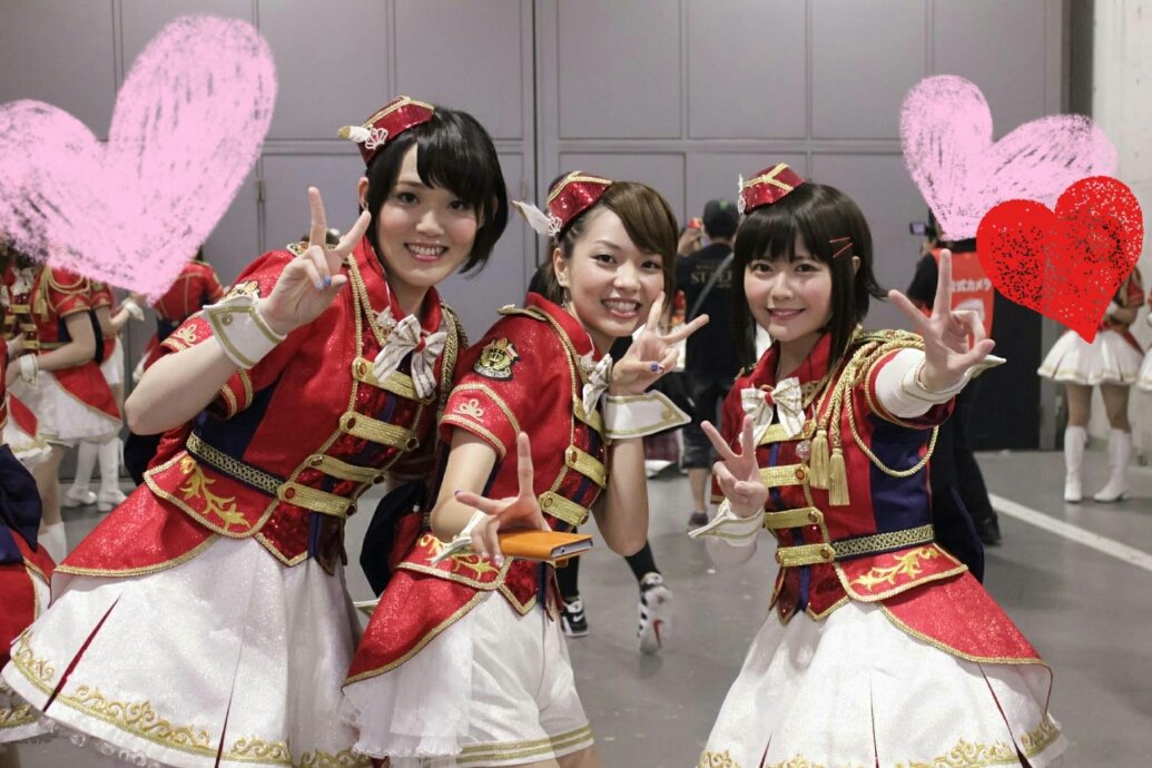 竹達 彩奈 みんなで写真撮らせていただいたよ お揃いの衣装嬉しい 竹達 は普段イベントで一緒に写真撮ろ ってあまり言えないタイプなので撮りましょうよって言ってもらえて嬉しかったのでした 幸子も多分なかなか言えない子なのでは と思ってる 竹達 彩奈 みんなで写真撮らせていただいたよ お揃いの衣装嬉しい 竹達 は普段イベントで一緒に写真撮ろ ってあまり言えないタイプなので撮りましょうよって言ってもらえて嬉しかったのでした 幸子も多分なかなか言えない子なのでは と思ってる