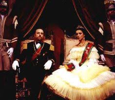 teamfloresmxesp's tweet photo. Recordando a @LauraFloresMx  en la novela #ElVueloDelAguila https://t.co/9Q8BjXV8yJ