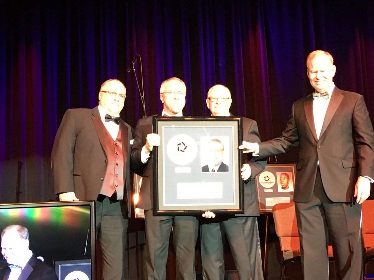 UCO Bronchos tweet media