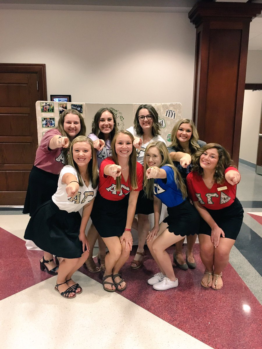 We want YOU to #GOGREEK at WKU! Love seeing all the potential new members at Meet the Greeks tonight! 💛