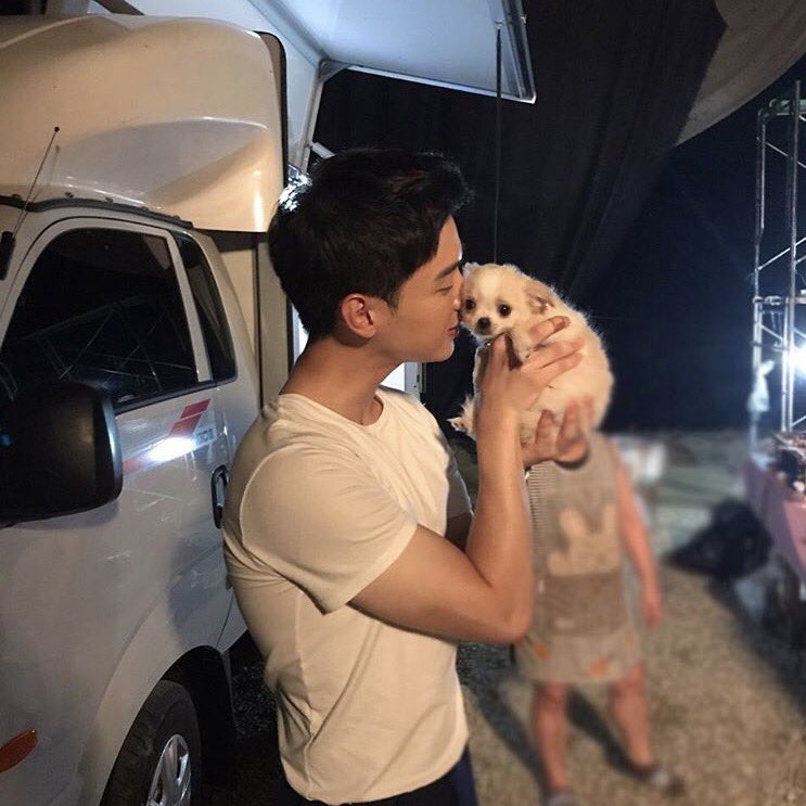 ㅁㅊㅁㅊㅁㅊ 완전 대형댕댕이랑 소형댕댕이자나 귀여워귀여워귀여워귀여워ㅠㅠㅠㅠㅠㅠㅠㅠㅠㅠㅠㅠㅠㅠㅠ