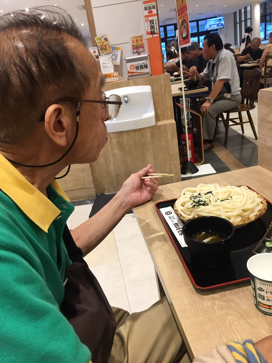 これは感動する！父がボロボロになっても着続けていた服は・・・