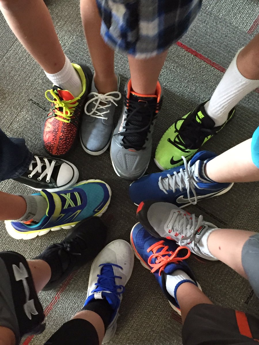 mrsfunk_bhes's tweet photo. First day of school = new shoes #BHMSDfirstday #theywontstaywhiteforever https://t.co/l7KGbMnuJm