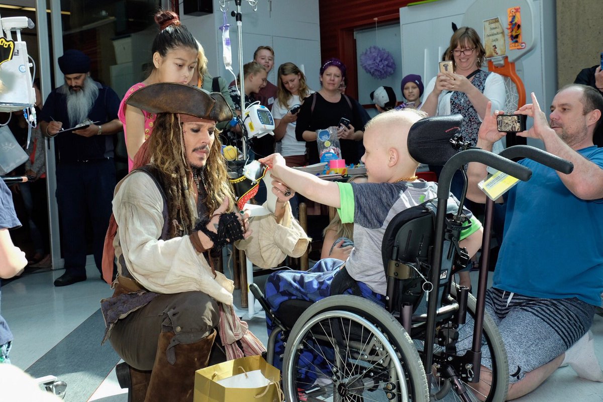 BCCHF's tweet photo. Today #BCCH patients were delighted by a visit today with one of the world’s most famous pirates, #CaptainJackSparrow. https://t.co/ORsDDsO84Z