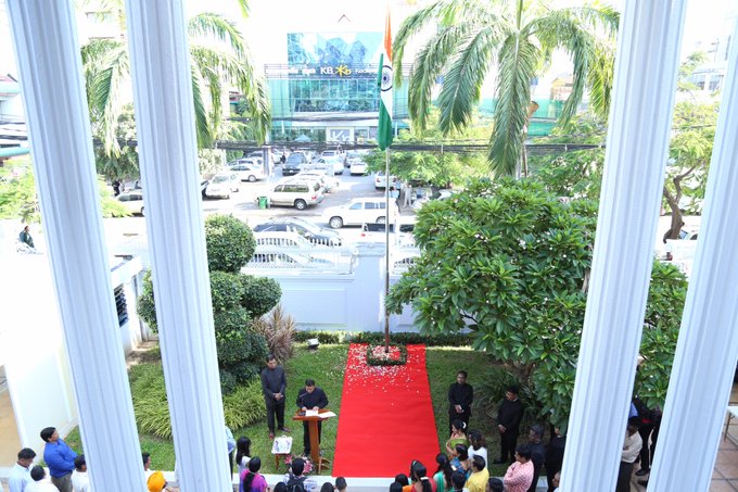 View image on Twitter View image on Twitter