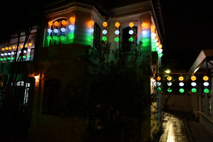 View image on Twitter