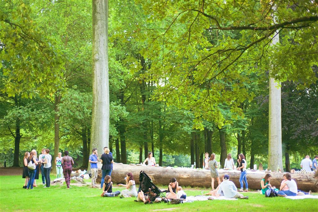 A sun-drenched guide to #Brussels in the summer lptravel.to/fs75mG by <a href="/tbsprouts/">The Brusselsprouts</a> #travel