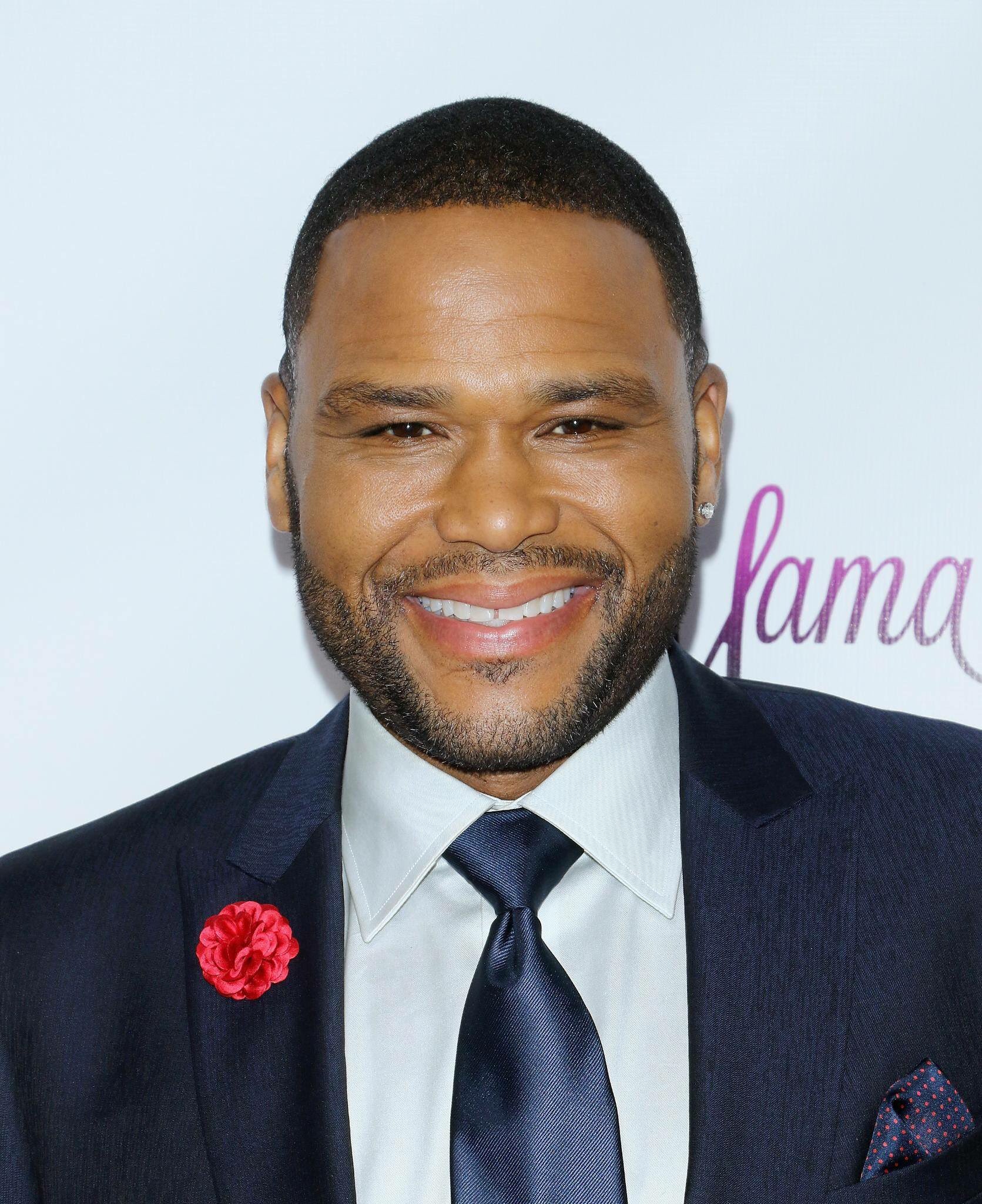 Wishing Anthony Anderson a very Happy Birthday     ! Thank you for the many many laughs. 