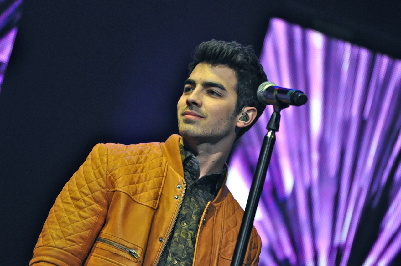 Happy Birthday to Joe Jonas who turns 28 today! 